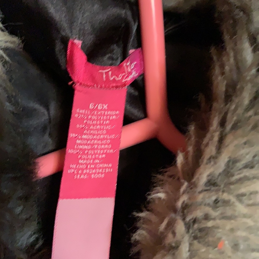 Coat - Picture 3 of 4